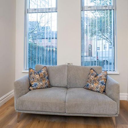Modern 2 Bdr Apartment At Queens By Belfast City Breaks Екстер'єр фото